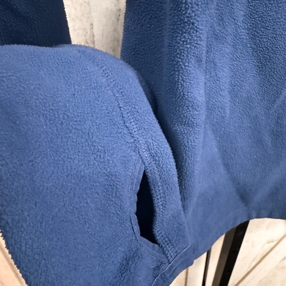 The North Face Navy Fleece Pullover - Picture 6 of 6
